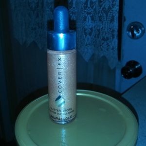 Cover fx glitter drops in shade Nova